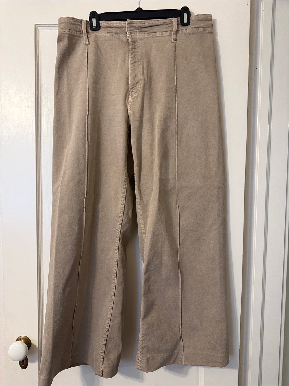 Zara Wide-Leg Chinos / Twill Pants in  Khaki / Tan